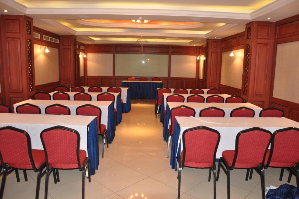 Hotel Excellency Bhubaneswar Exterior foto